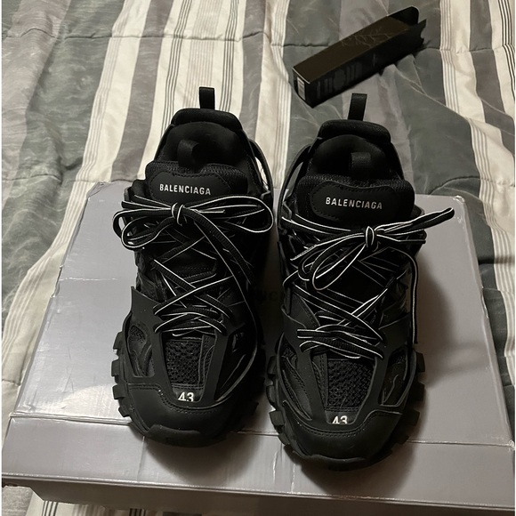 Balenciaga Track - Picture 2 of 4